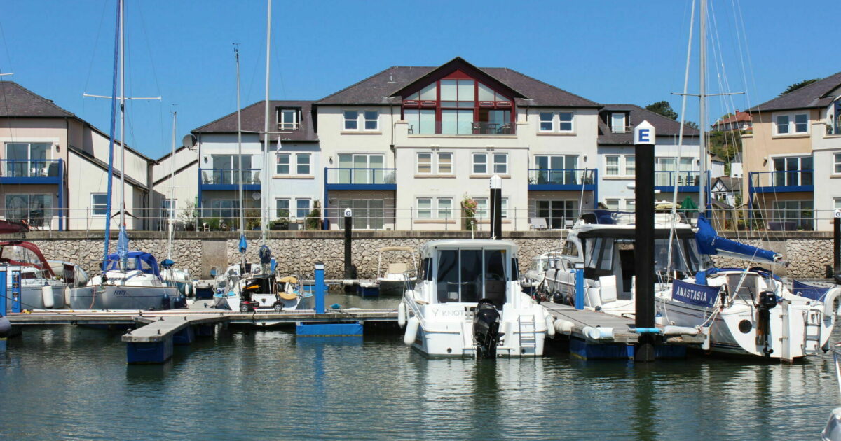 Coast & Marina Properties 27 DEGANWY QUAY