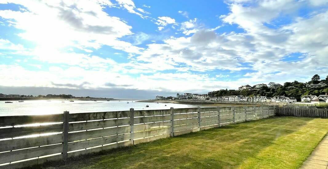 Coast & Marina Properties 12 DEGANWY QUAY