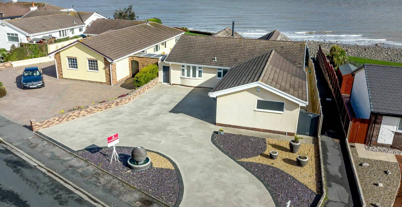 Coast & Marina Properties 86 PENRHYN BEACH EAST