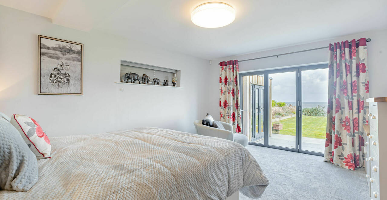 Coast & Marina Properties 86 PENRHYN BEACH EAST