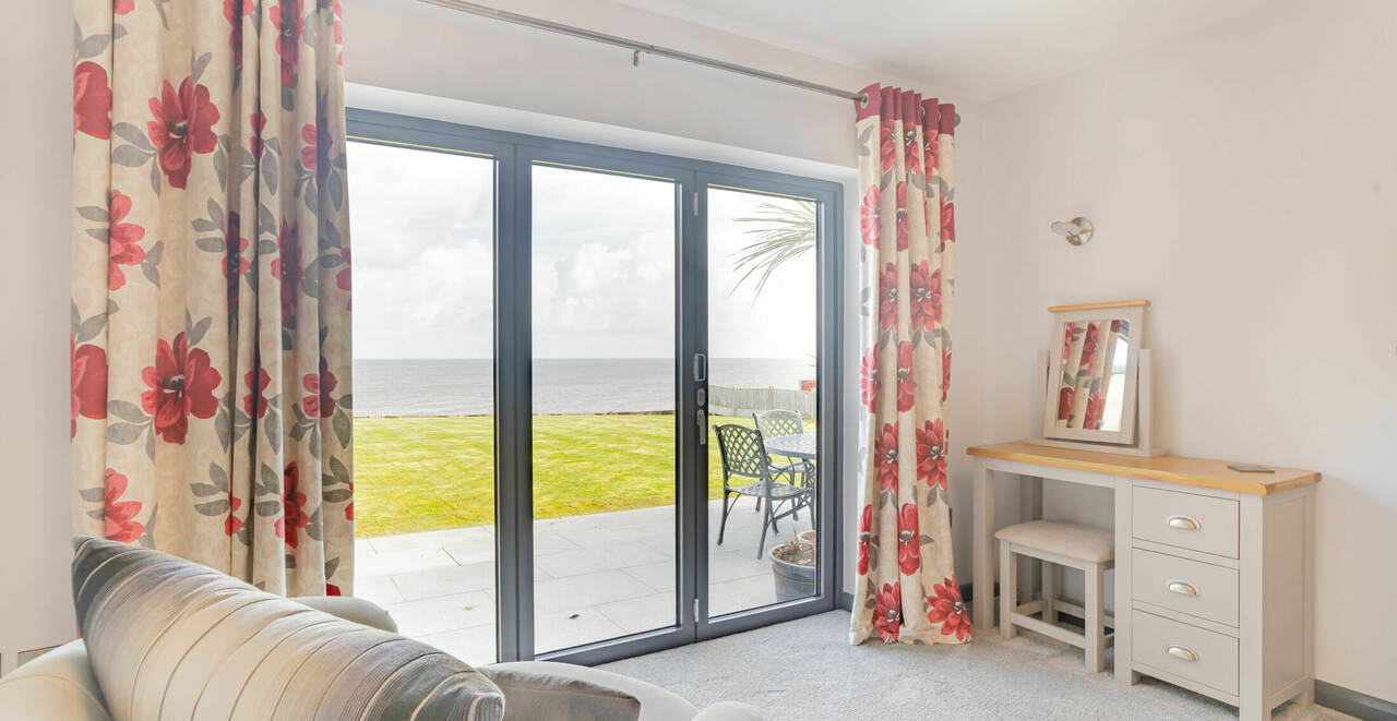 Coast & Marina Properties 86 PENRHYN BEACH EAST